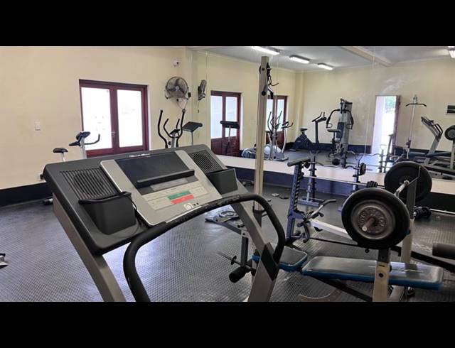 2 BEDROOM APARTMENT FOR SALE IN BURGUNDY ESTATE